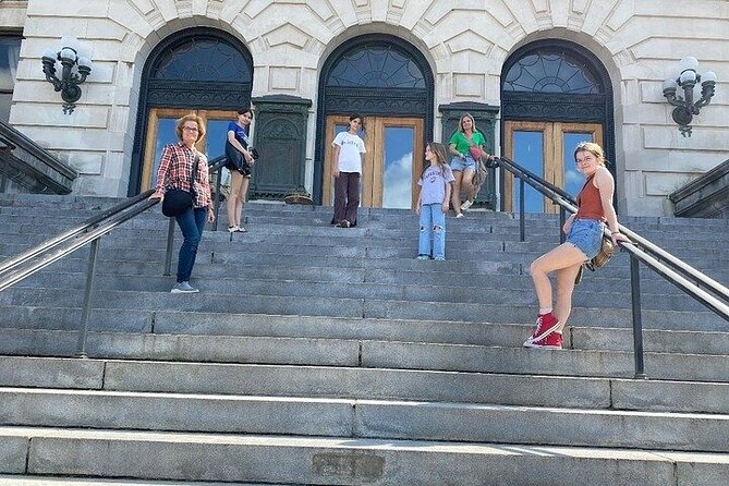 Syracuse Scavenger Hunt Walking Activity - Explore Syracuse’s Landmarks on a Self-Guided Scavenger Hunt