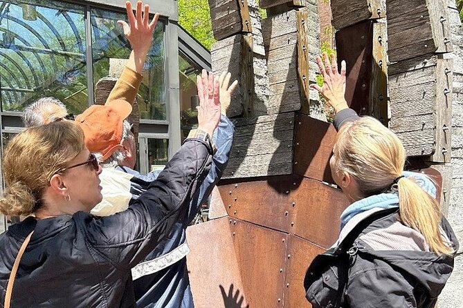 Syracuse Scavenger Hunt Walking Activity - Navigating Syracuse’s Historic Trolley Lines and Streets