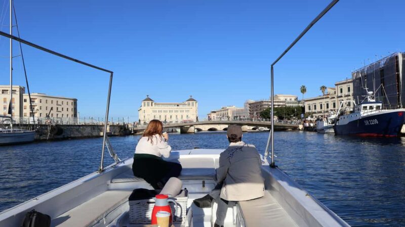Syracuse:Ortigia, Sea Caves Winter Boat Tour + Tea & Blanket - Starting Point Outside "A Surgiva" in Syracuse