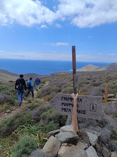 Syros: Hiking exploration in the untouched Apano Meria - Discover Syros: Hiking in the Unspoiled Apano Meria