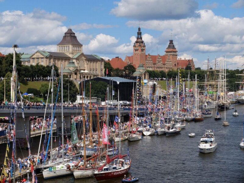 Szczecin Private Walking Tour - Scenic Views from Way Chrobrego Promenade