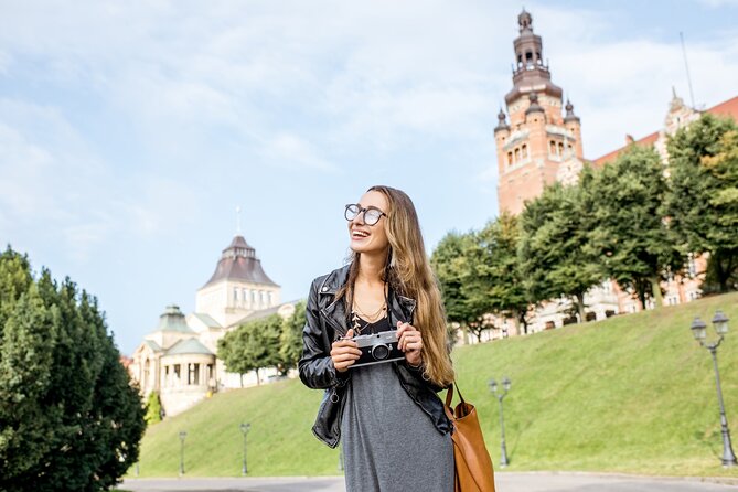 Szczecin Underground Routes and Old Town Private Walking Tour - Scenic Walks at Bulwar Piastowski and Wyspa Grodzka
