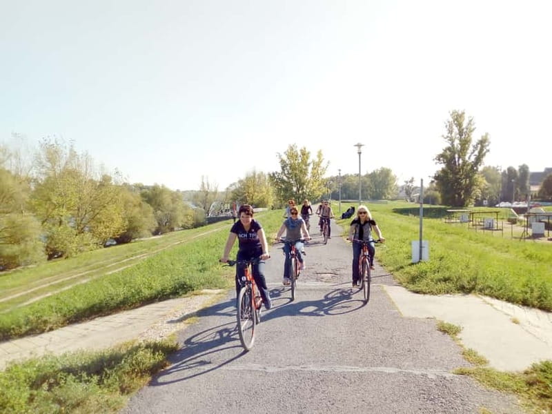 Szentendre: self-guided bicycle tour from Budapest - Cycling Route Through Budapest’s Iconic Landmarks