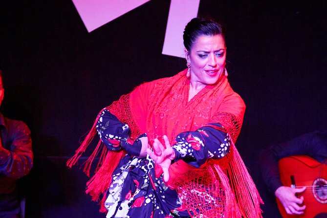 Tablao Flamenco las Tablas Madrid Admission Ticket - What to Expect During the Hour-Long Performance