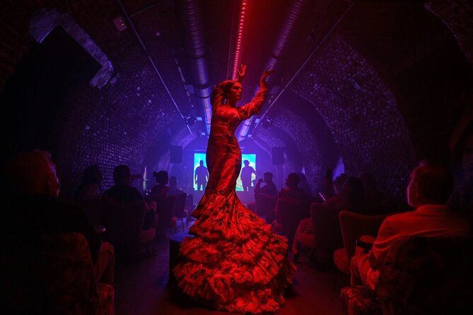 Tablao Flamenco Show La Carmela in Madrid with a Drink - Key Points