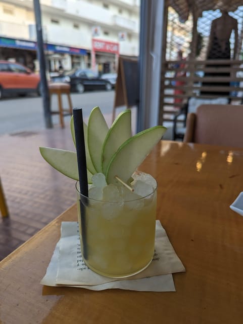 Table Zero: Cocktail Night in Style with Tapas Included - Duration, Logistics, and Booking Flexibility