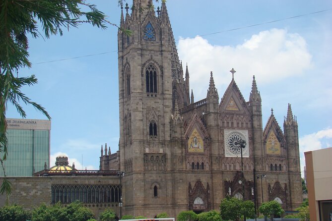 Taco, Torta and Lonche Tour in the Historic Center of Guadalajara - In-Depth Look at the Stops with Historical and Cultural Context