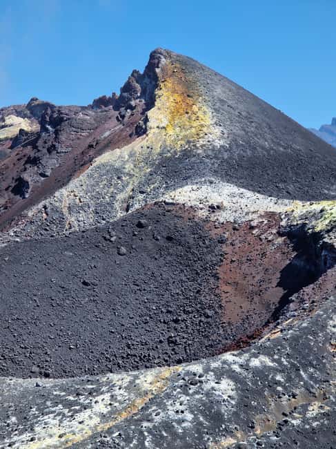 Tajogaite Volcano: the official route with a certified local guide - Key Points