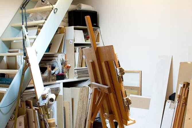 Take off your clothes and let yourself be drawn! - Starting Point at 5 Rue du Coq d’Inde in Toulouse