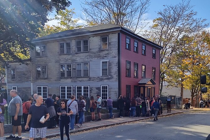 Tales of Salem Halloween Guided Walking Tour - Weather Considerations and Cancellation Policy