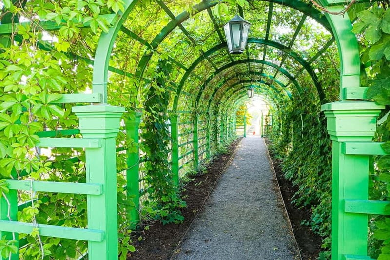 Tales of Tallinn 2-hour Car Tour - A Secret Stop for Unique Perspectives