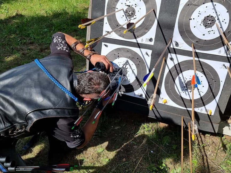 Tallinn: Beginner Archery Class with Transfer - The Equipment and Facilities: Quality Gear in a Comfortable Setting