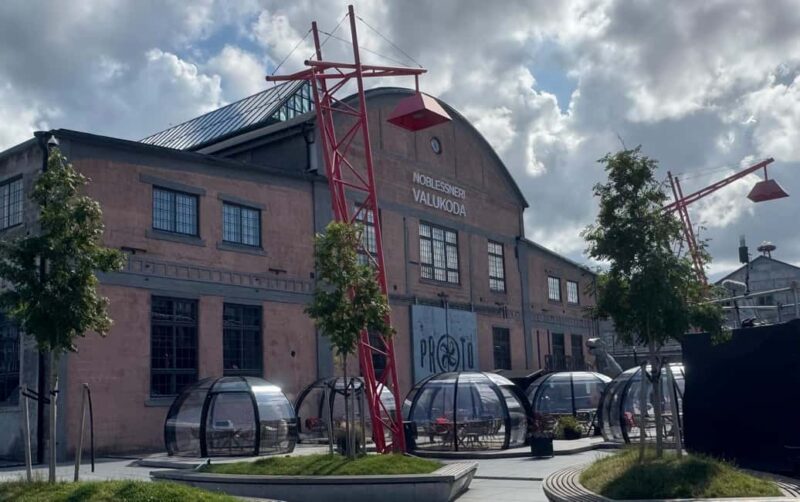 Tallinn: Explore Local Life Tour - Stroll Through Kalamaja: Trendy Wooden Houses and Creative Spaces