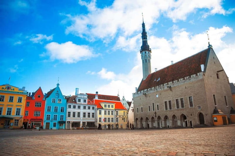 Tallinn: Express Walk with a Local in 60 minutes - Practical details: logistics and group size
