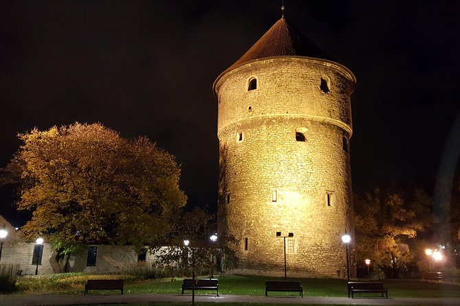 Tallinn Ghost Tour - The Safety and Comfort of a Guided Night Walk