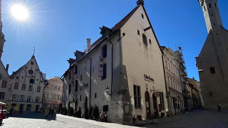 Tallinn: Guided Old Town Historical Walking Tour - Scenic Views from Kohtuotsa and Patkuli Viewing Platforms