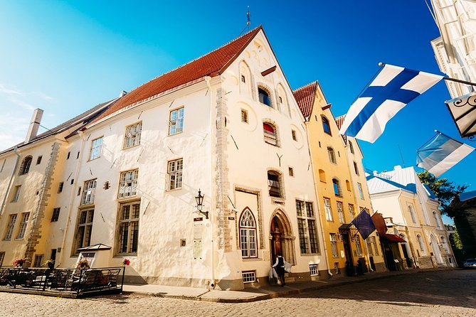 Tallinn Highlights and Marzipan Painting Masterclass - Explore Tallinn in a Private 5-Hour Tour for a Personal Touch