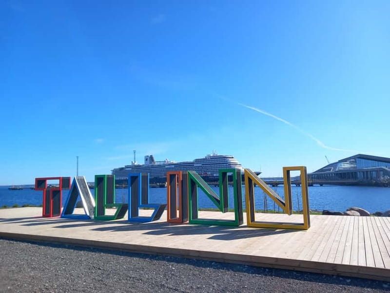 Tallinn: Lower and Upper Town (Guided Walking Tour) - Exploring Tallinn’s Upper and Lower Towns on Foot