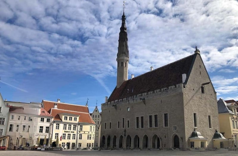 Tallinn: Medieval Walking Tour - Climbing to Kohtuotsa and Patkuli Viewpoints