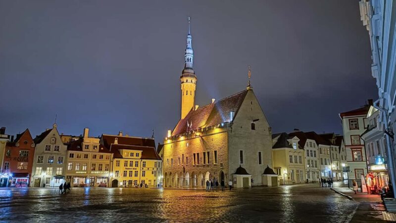 Tallinn: Old Town Private & Personalized Walking Tour - Exploring the Medieval and Gothic Quarter
