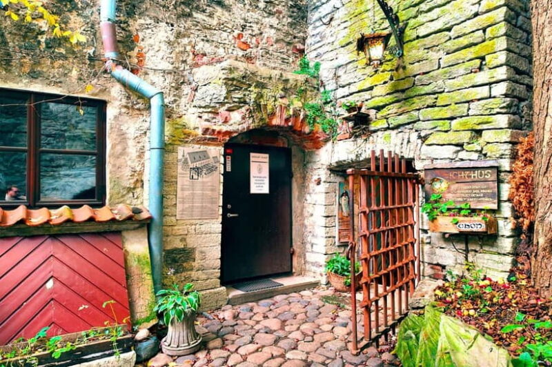 Tallinn Old Town: Stories and Views 2Hour Walking Tour - Starting at Raekoja plats: The Heart of Tallinn Old Town