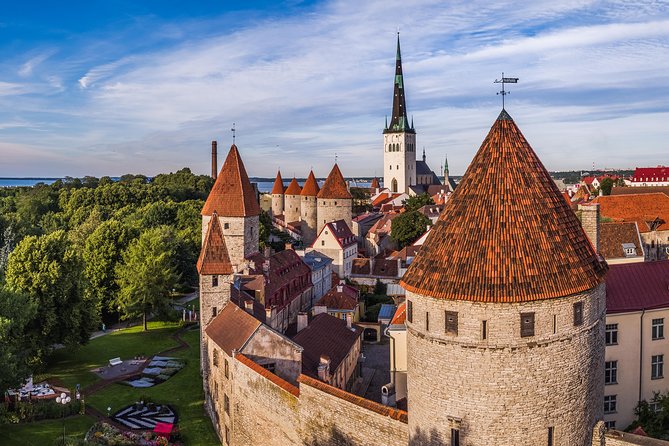 Tallinn Old Town Tour - Discovering the Danish King’s Garden and Its Legends
