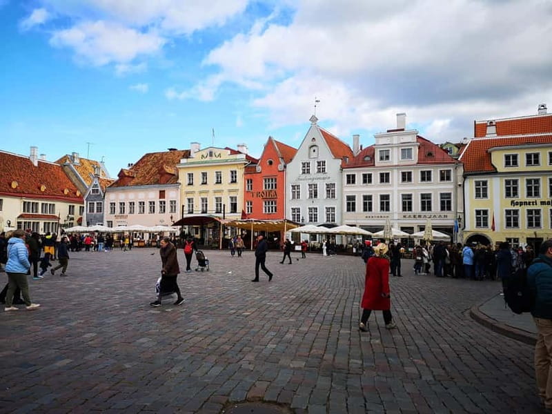 Tallinn: Old Town Walking Tour and Jägala Waterfall - Logistics: Meeting Points and Group Size