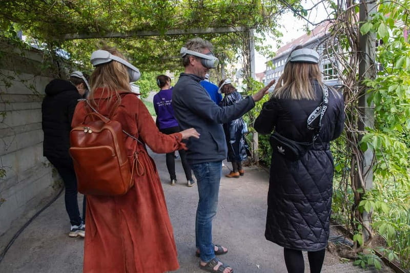Tallinn: Virtual Time Travel Experience VR Tallinn 1939/44 I - Who Will Most Enjoy This Tour?