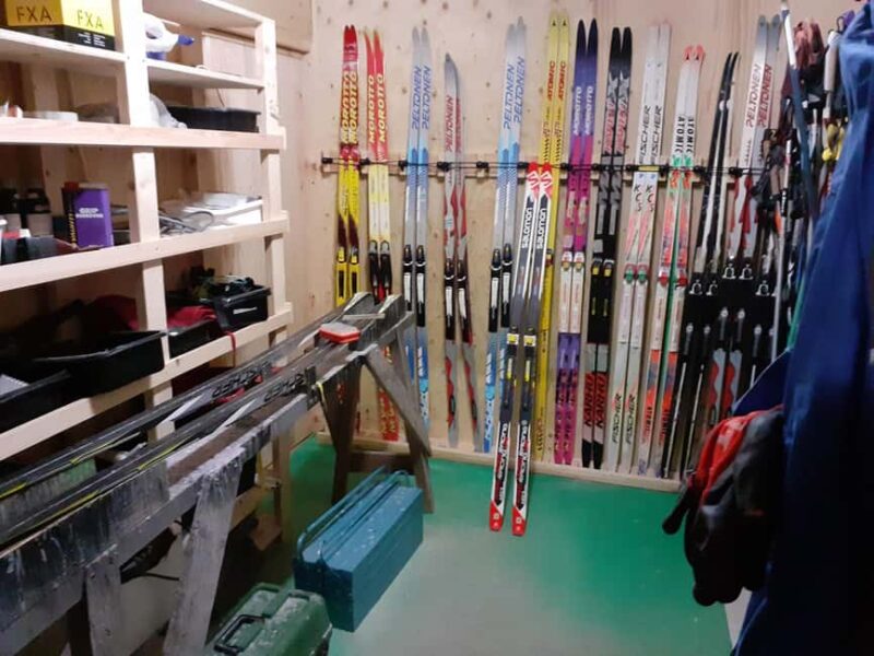 Tampere: Cross-Country Ski Rental at Kauppi Sports Park - Weather and Seasonal Considerations