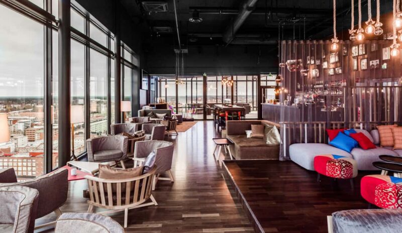 Tampere: Towers of Tampere Guided Tour - The Guide and Group Experience