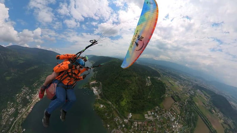 Tandem flight: Paragliding panorama tandem flight - The Takeoff: A Short but Impressive Moment