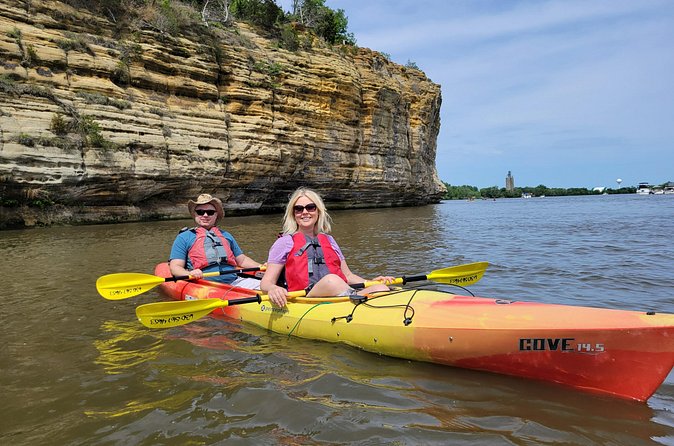 Tandem Guided Kayak Tour Near Chicago - The Guides: Knowledgeable and Entertaining