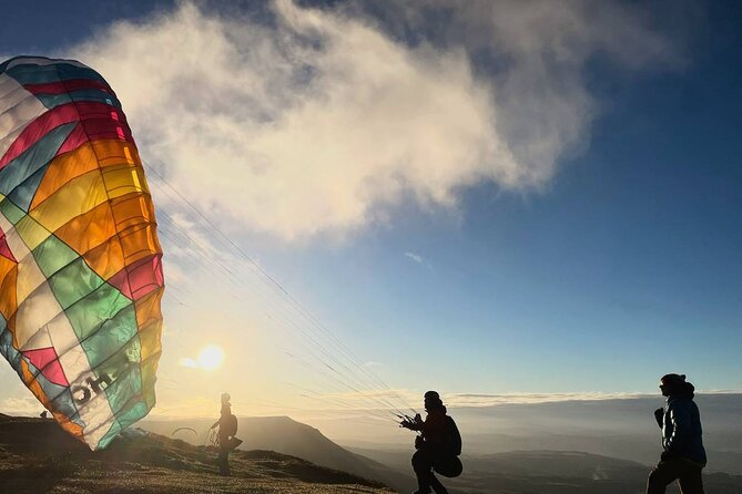 Tandem Paragliding Experience in the Brecon Beacons - Safety and Expert Guidance with Experienced Instructors