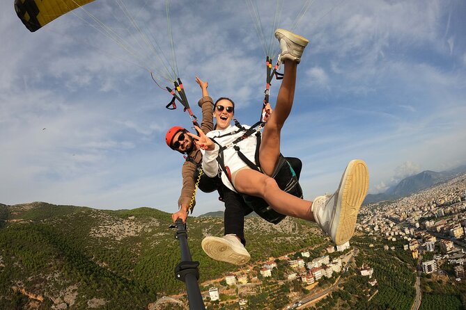 Tandem Paragliding in Alanya with Professional Licensed Pilots - Key Points