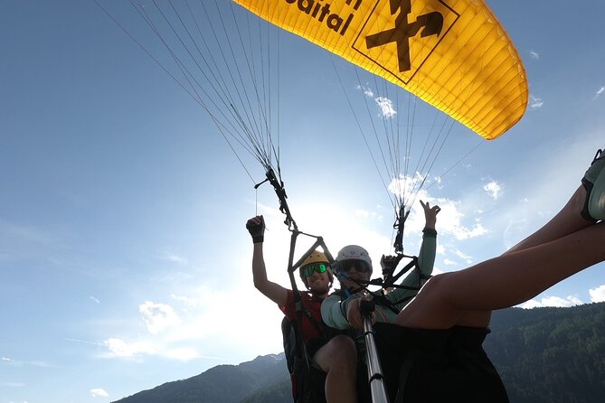 Tandem paragliding in Neustift - Thrilling Tandem Paragliding in Neustift with Experienced Guides