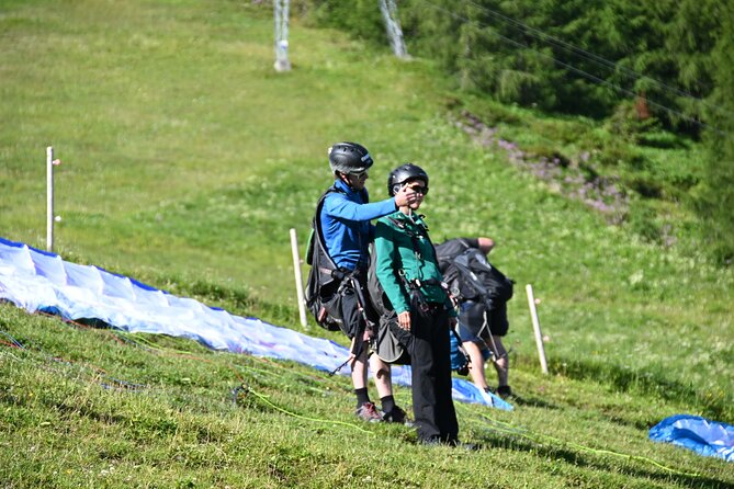 Tandem paragliding in the Stubai Valley near Innsbruck - Who Will Love This Paragliding Tour?
