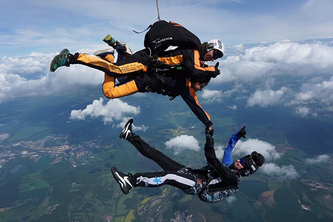 Tandem Skydiving Adventure in Prague - Transport, Group Size, and Accessibility