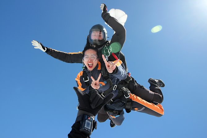 Tandem Skydiving Adventure in Prague - Practical Tips and Considerations for Participants