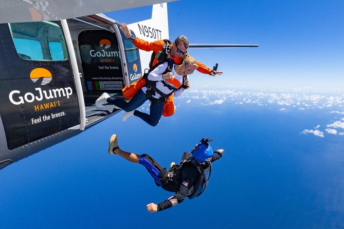 Tandem Skydiving with GoJump in Hawaii - Key Points