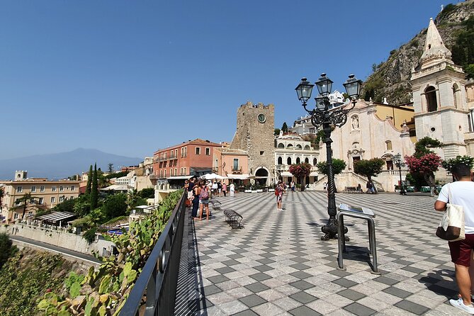 Taormina: A Self-Guided Audio Tour of Sicilys Hilltop Town - The Duomo di Taormina – Architectural Crossroads