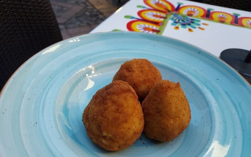 Taormina: Arancino Making Class with Drinks - Flexible Booking with Cancelation Policies