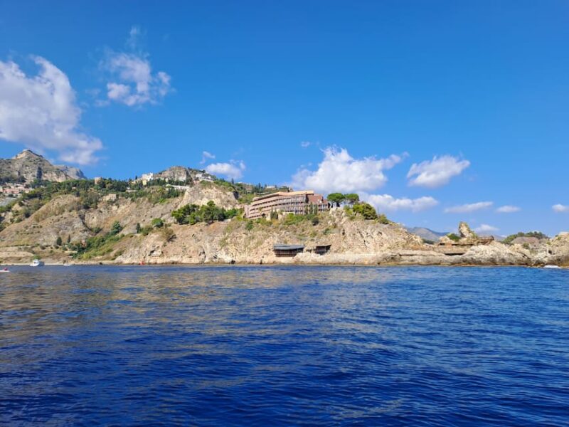 Taormina: Coastline Boat Tour with Aperitif and Snorkeling - Safety, Packing Tips, and Accessibility
