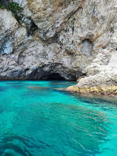 Taormina Giardini Naxos: Boat Tour with Aperitif & SwimMasks - Exploring the Sicilian Coast with a Focus on Taormina and Giardini Naxos