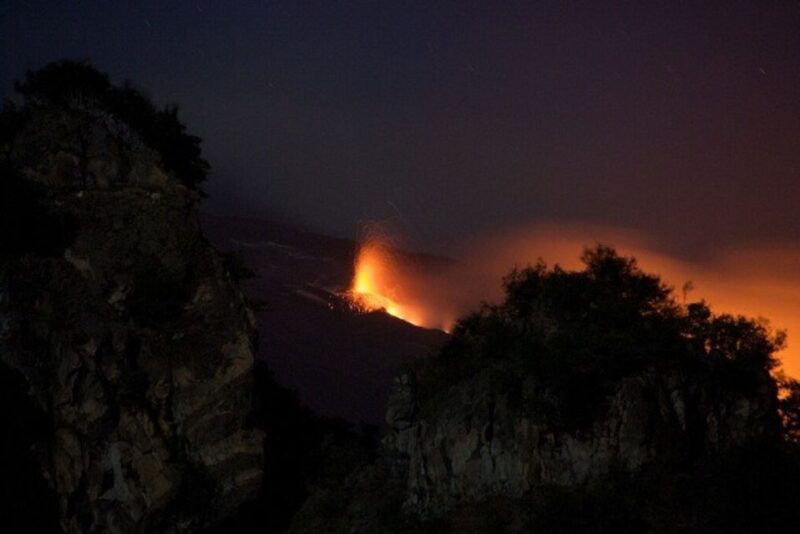 Taormina: Mount Etna Sunset Tour with Cave Visit and Tasting - Mount Etna Sunset Experience Starts in Taormina