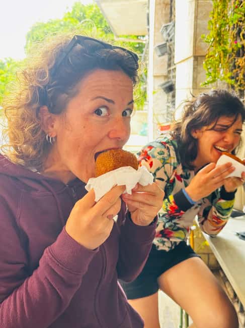 Taormina: Sicilian Full Meal & Drinks Walking Food Tour - Sicilian Sweets: Cannoli and Limoncello