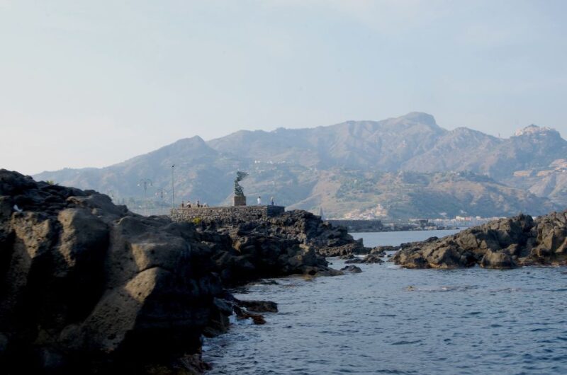 Taormina: White Lotus Tour - The Atmosphere on Board: Music, Snacks, and Prosecco