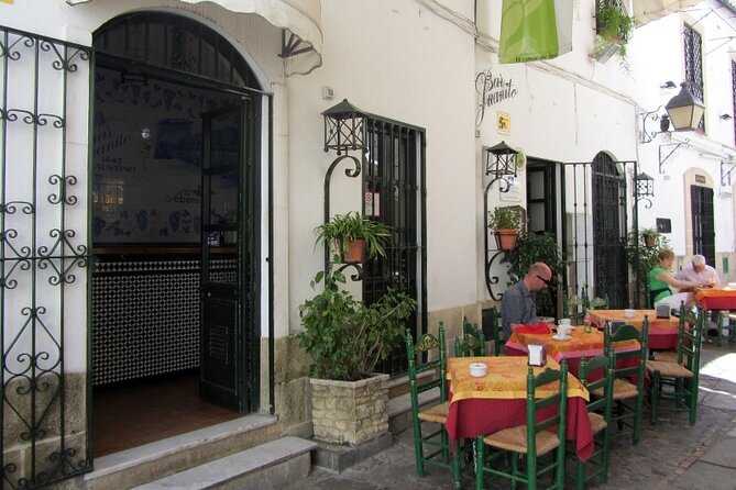 Tapas Food Tour in Jerez de la Frontera - What Makes This Tour Stand Out