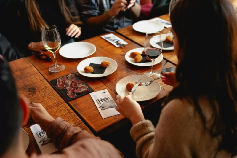 Tapas in La Barceloneta - Guided Tour - Key Points