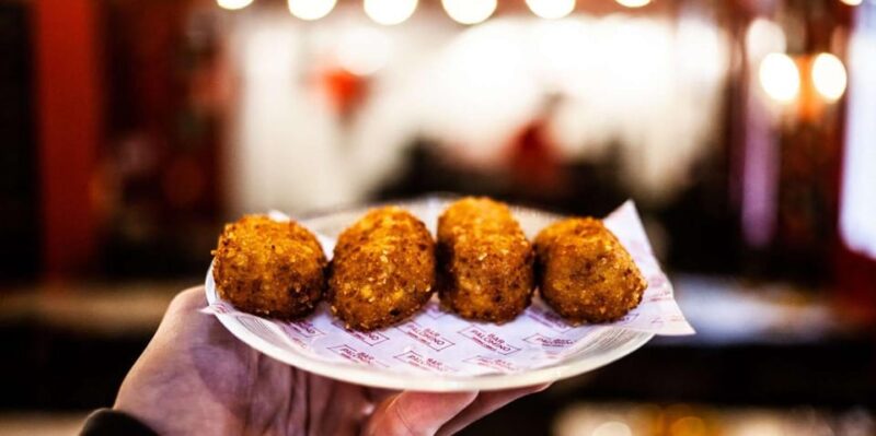 Tapas in La Barceloneta - Guided Tour - Tasting Patatas Bravas and Croquettes at Bitacora