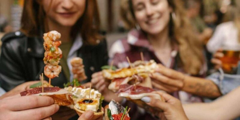 Tapas tasting with drinks at Santiago Old Town - Key Points